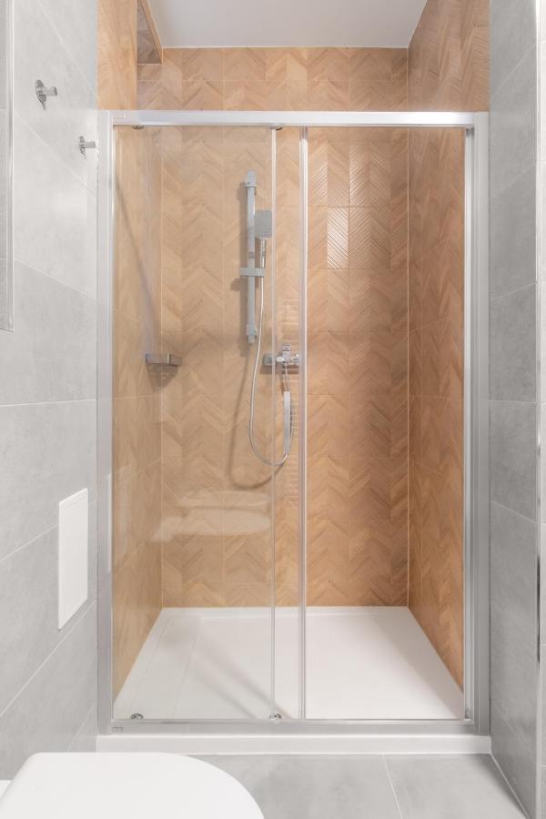 Days - Modern Apts - Fast Wifi - Netflix - 7 Min Wenceslas Sq Прага