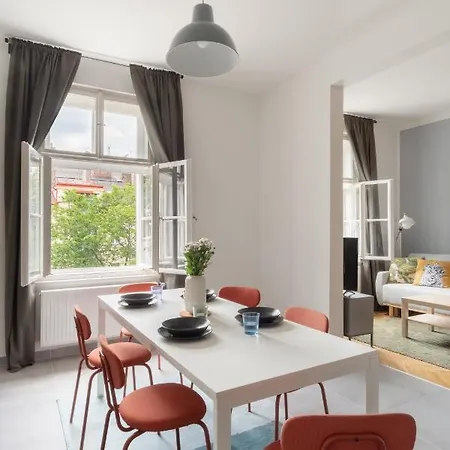Prague Days - Modern Apts - Fast Wifi - Netflix - 7 Min Wenceslas Sq Esterno foto