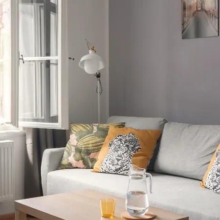 Prague Days - Modern Apts - Fast Wifi - Netflix - 7 Min Wenceslas Sq Esterno foto