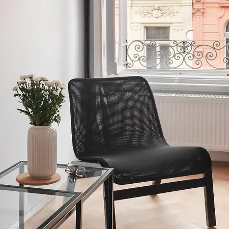 Prague Days - Modern Apts - Fast Wifi - Netflix - 7 Min Wenceslas Sq Esterno foto