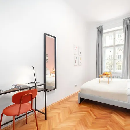 Prague Days - Modern Apts - Fast Wifi - Netflix - 7 Min Wenceslas Sq Esterno foto