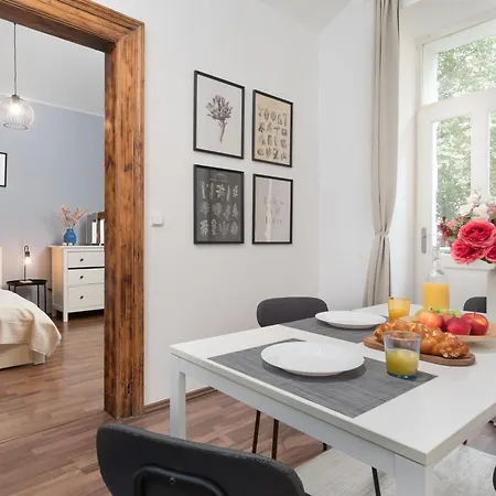 Prague Days - Modern Apts - Fast Wifi - Netflix - 7 Min Wenceslas Sq Esterno foto