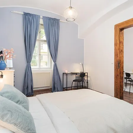 Prague Days - Modern Apts - Fast Wifi - Netflix - 7 Min Wenceslas Sq Esterno foto