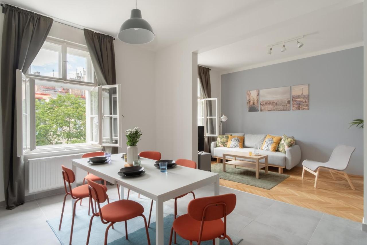 Apartment Next To Wenceslas Square By Days *