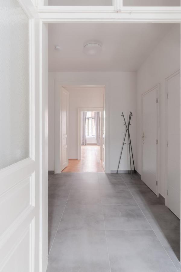 Days - Modern Apts - Fast Wifi - Netflix - 7 Min Wenceslas Sq * Praga