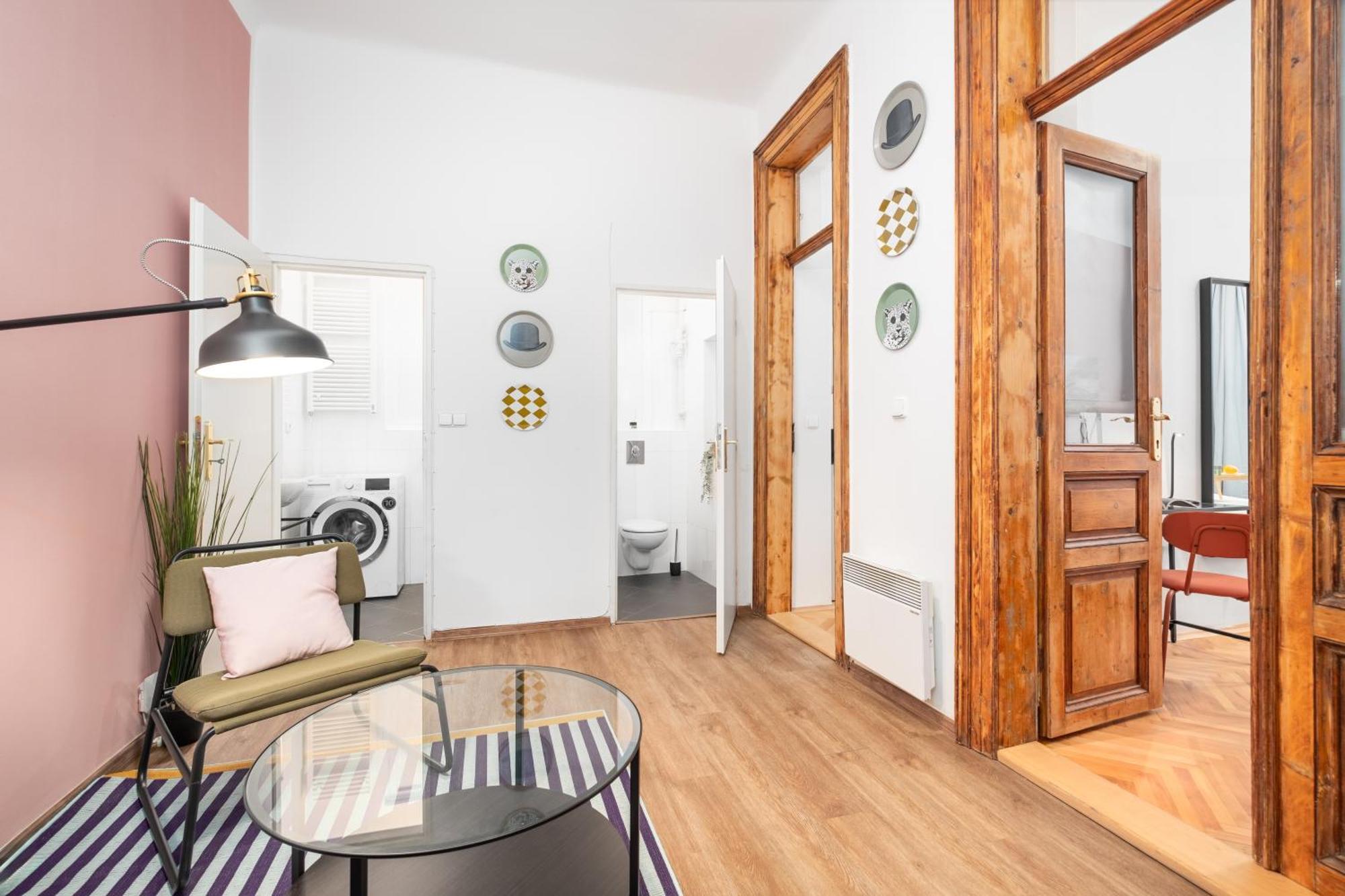 Apartment Next To Wenceslas Square By Days *
