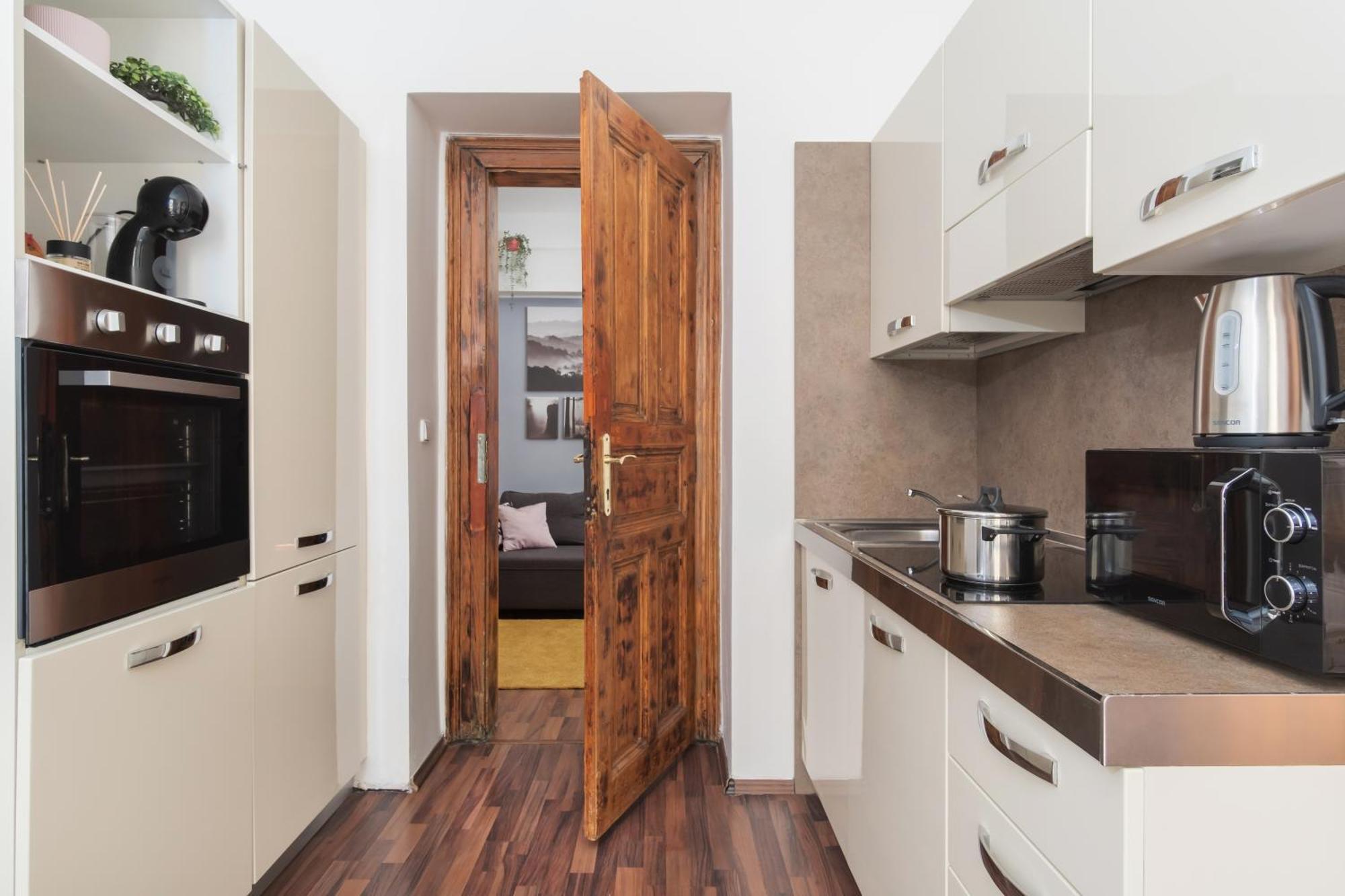 Appartamento Days - Modern Apts - Fast Wifi - Netflix - 7 Min Wenceslas Sq *