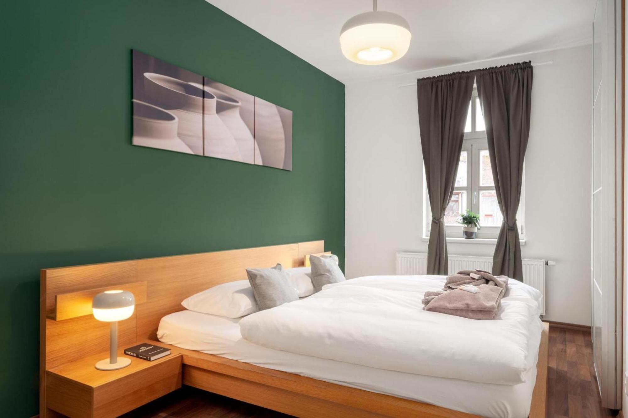 Days - Modern Apts - Fast Wifi - Netflix - 7 Min Wenceslas Sq Apartamento *